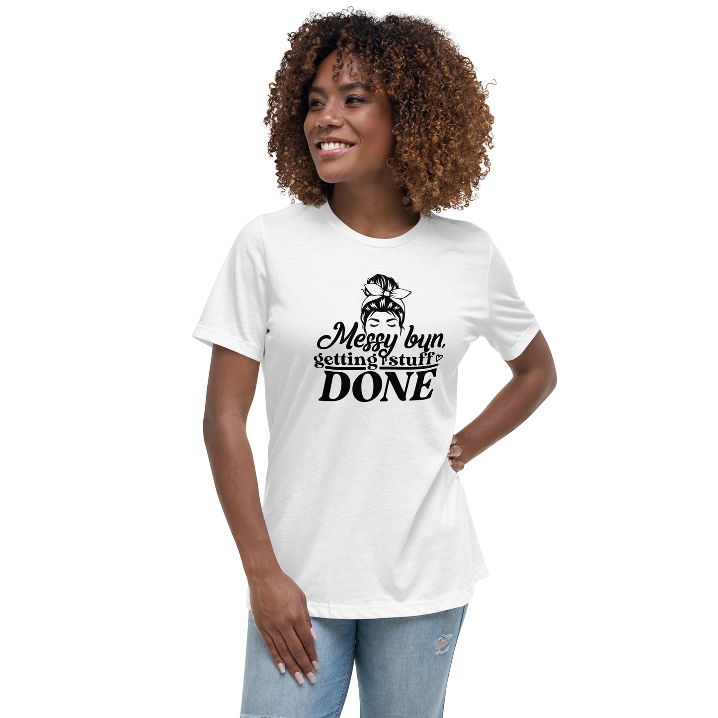 a woman wearing a white t - shirt that says, merry christmas don't